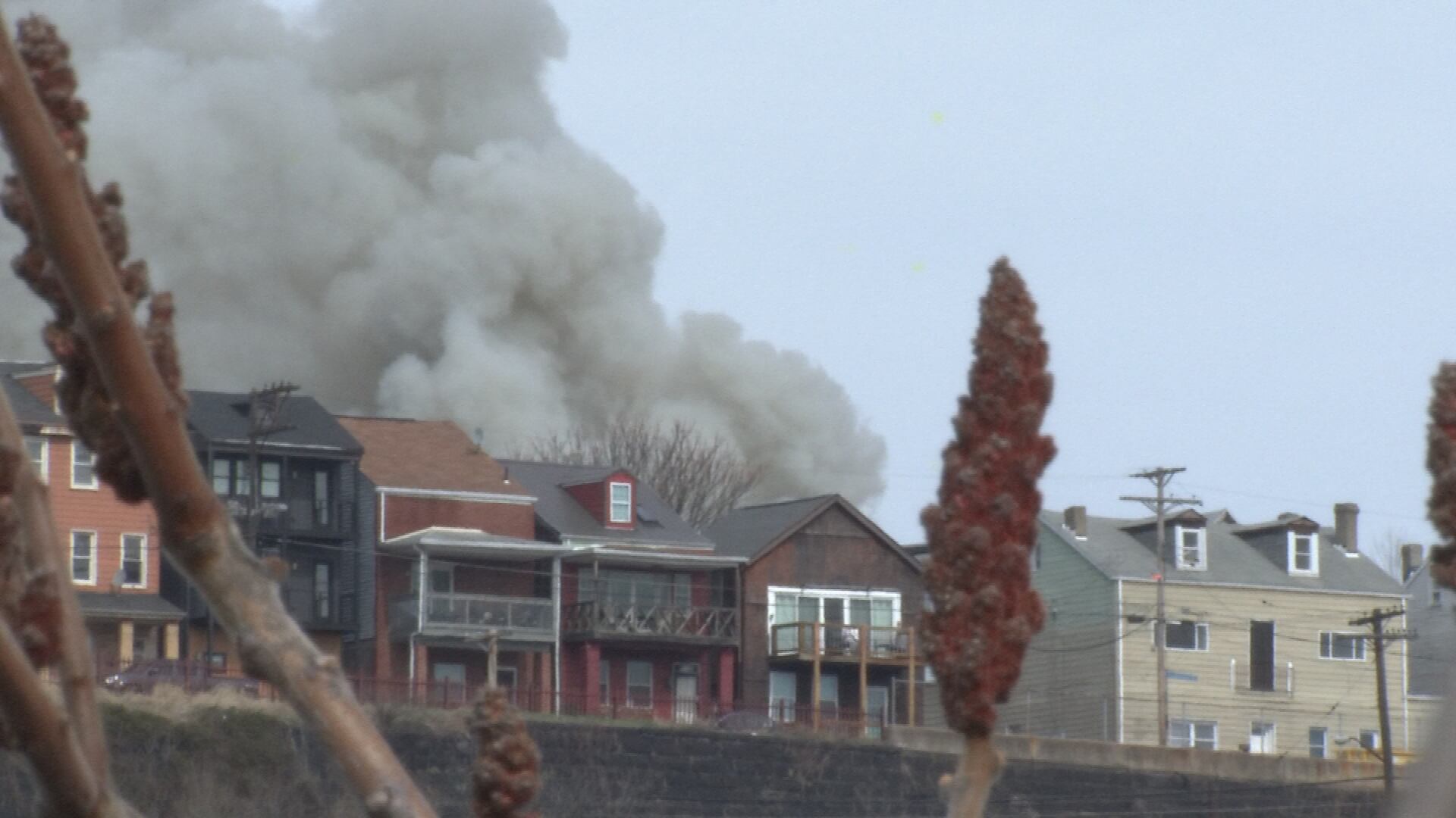 Thick black smoke seen coming from fire in Pittsburgh’s Troy Hill neighborhood